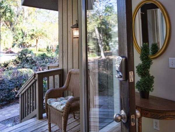 Four Bedroom Hilton Head Vacation Home Sleeps 10 Guests