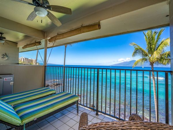 Three Bedroom Oceanfront Vacation Condo in Maui