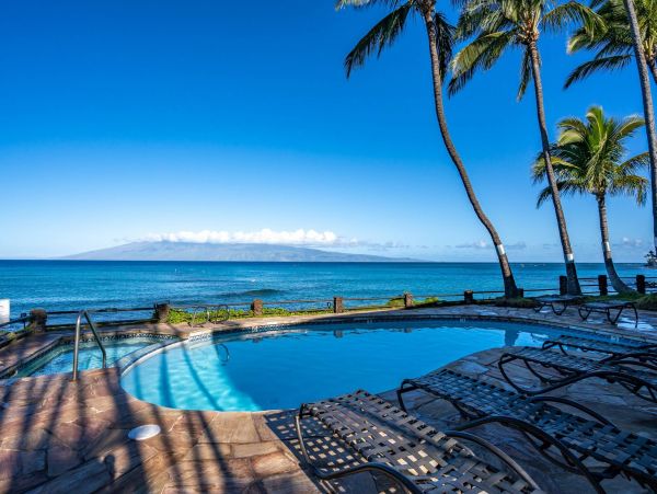 Three Bedroom Oceanfront Vacation Condo in Maui
