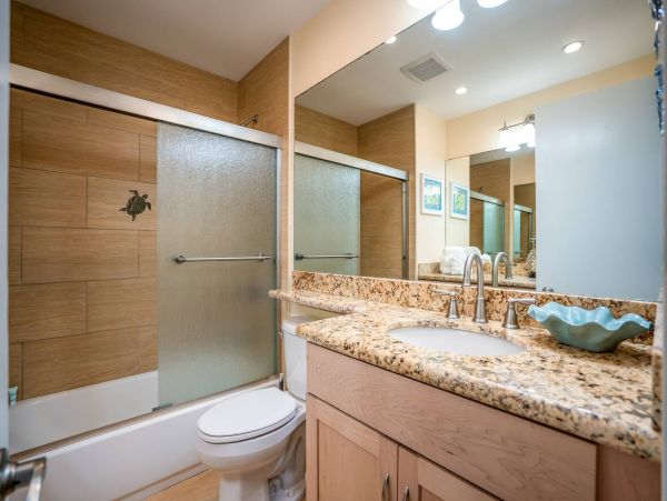 Three Bedroom Oceanfront Vacation Condo in Maui