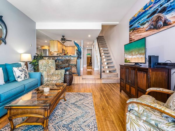 Three Bedroom Oceanfront Vacation Condo in Maui