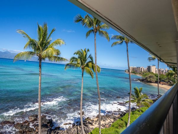 Three Bedroom Oceanfront Vacation Condo in Maui