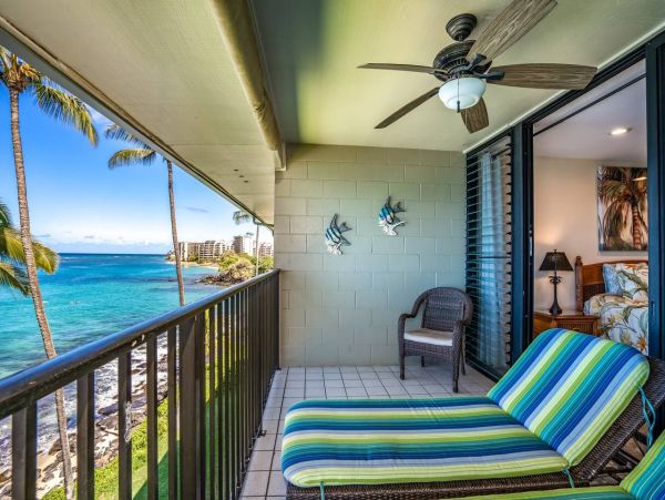 Three Bedroom Oceanfront Vacation Condo in Maui