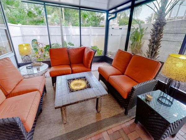 Osprey Lovely Vacation Home Sleeps 8 Guests Private Pool