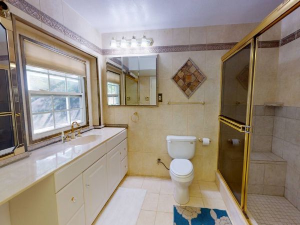 Sarasota Three Bedroom Rental Home with Private Caged Pool