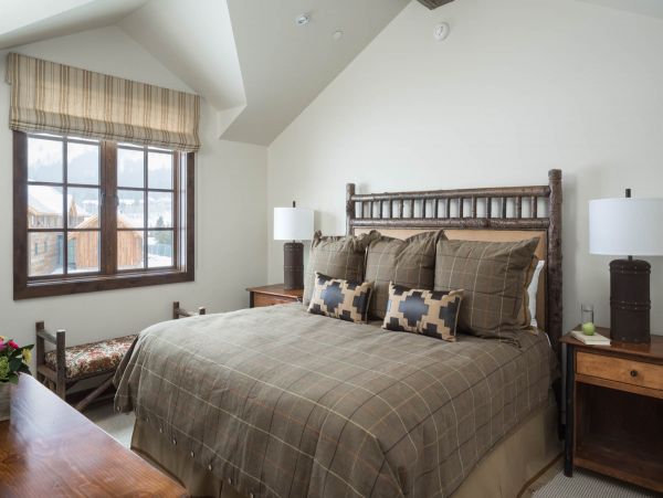 Five Bedroom Walk to Ski Area Rental Home in Teton Village