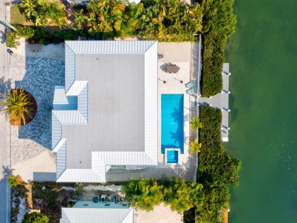 Key Colony Beach  Luxury Vacation Villa on Water Pool