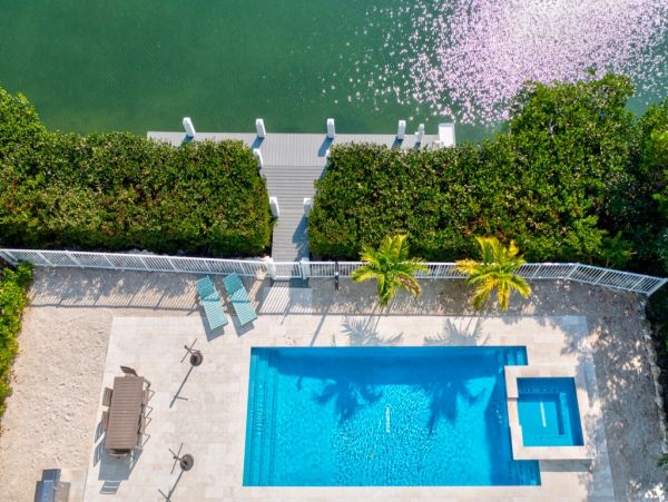 Key Colony Beach  Luxury Vacation Villa on Water Pool