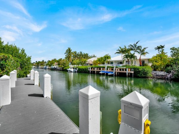 Key Colony Beach  Luxury Vacation Villa on Water Pool