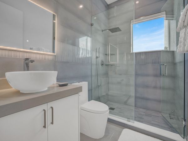 Key Colony Beach  Luxury Vacation Villa on Water Pool