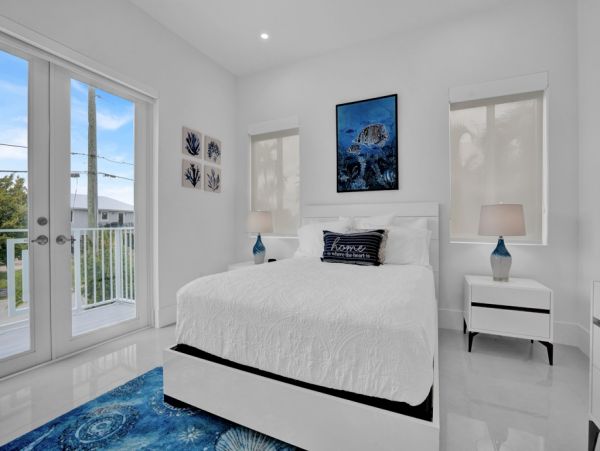 Key Colony Beach  Luxury Vacation Villa on Water Pool