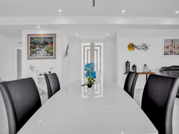 Key Colony Beach  Luxury Vacation Villa on Water Pool