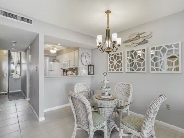 Marco Island Vacation Coastal Condo with Beach Access