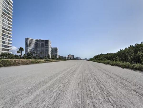 Marco Island Vacation Coastal Condo with Beach Access