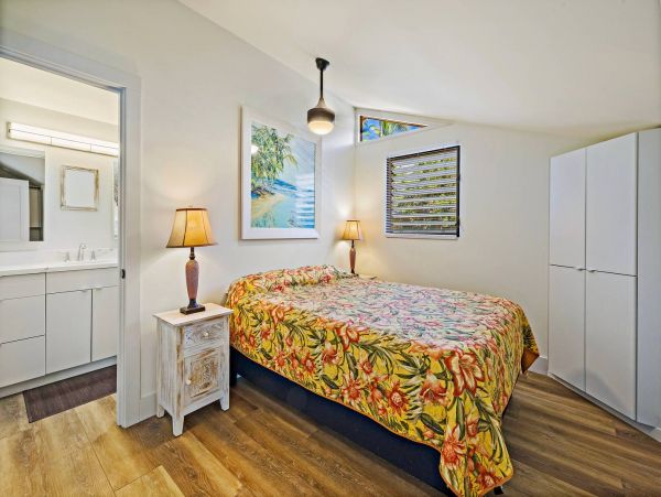 Oceanfront Lahaina Maui Vacation Rental Sleeps 4 Guests