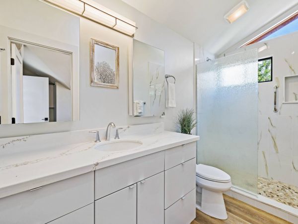 Oceanfront Lahaina Maui Vacation Rental Sleeps 4 Guests