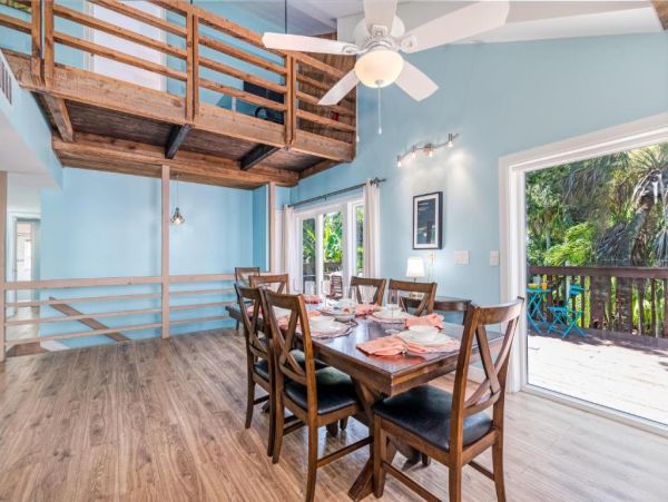 Siesta Key Vacation Rental 5-Bedroom Beach Home with Private Pool