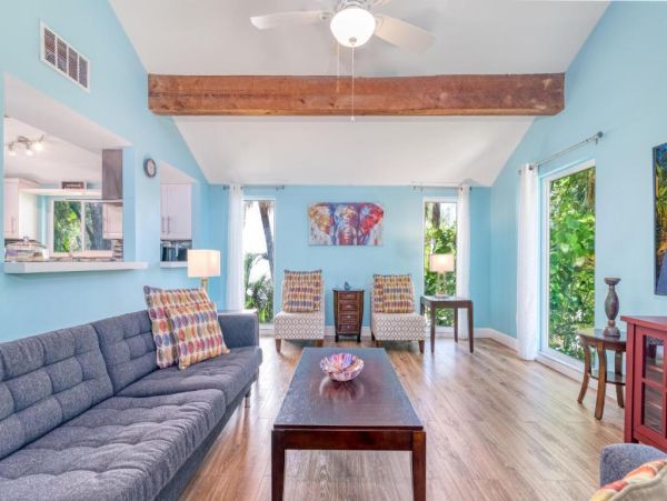 Siesta Key Vacation Rental 5-Bedroom Beach Home with Private Pool