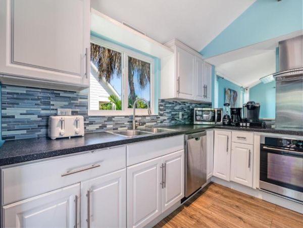 Siesta Key Vacation Rental 5-Bedroom Beach Home with Private Pool