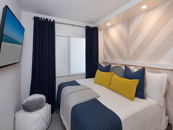 Pure Luxury Marco Beachfront NEW IN BOOK TODAY!