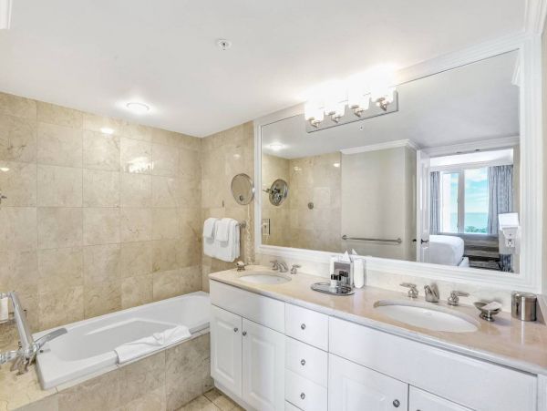 Marco Island Beachfront Condo Rental Luxury 1-Bedroom Vacation Rental