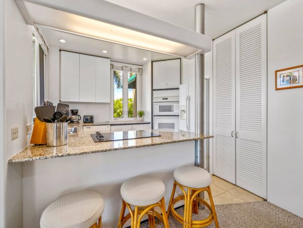 Wailea Vacation Condo with Amazing Views Walk To The Beach