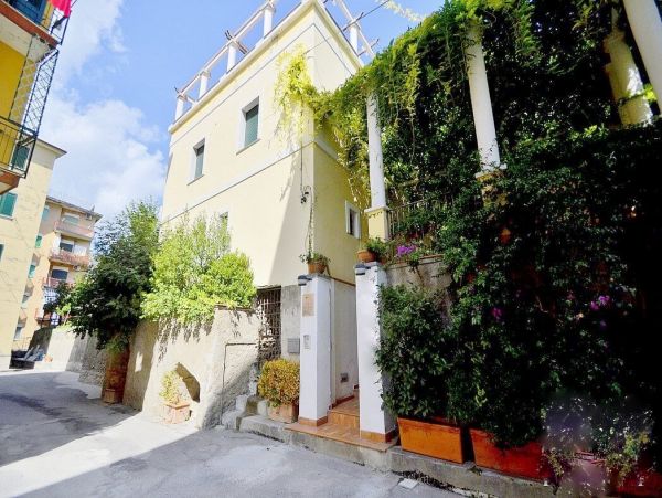 Ocean Views Maiori Vacation Home Nine Bedrooms Walk To Beach