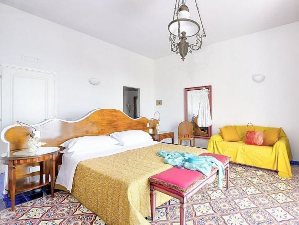 Amalfi Italy Two-Story Villa with 6 Bedrooms and Sea View