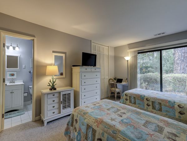 Cozy Hilton Head Vacation Rental with 2 Bedrooms