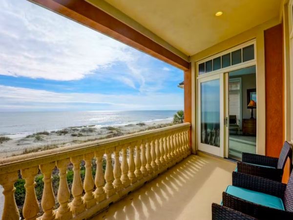 Oceanfront 6 Bedroom Vacation Rental in Hilton Head