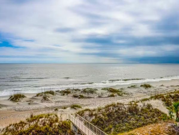 Oceanfront 6 Bedroom Vacation Rental in Hilton Head