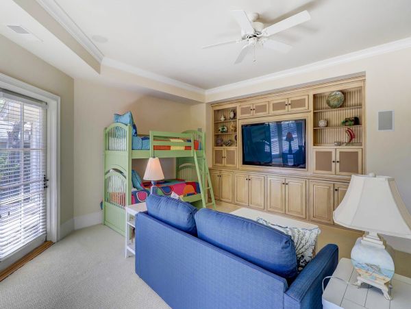 Hilton Head Home 1009325