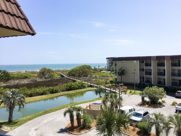 Luxury Condo on Palmetto Dunes, close to everything!