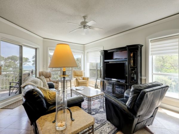 Luxury Four Bedroom Oceanfront Vacation Villa Wonderful Location