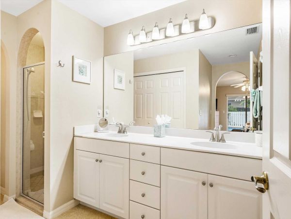 Cape Coral Vacation Villa with Private Caged Pool Sleeps 6