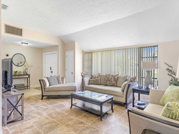 Cape Coral Vacation Pool Home Three Bedroom