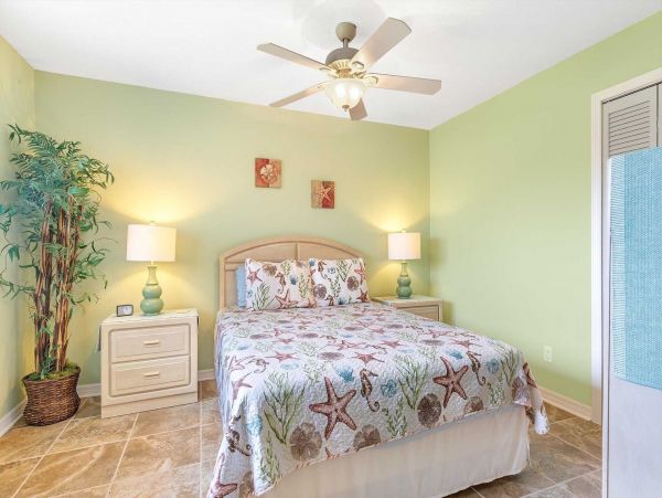 Cape Coral Vacation Pool Home Three Bedroom