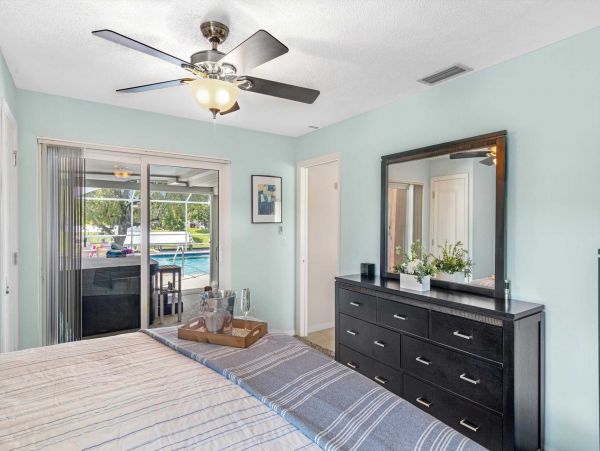 Cape Coral Vacation Pool Home Three Bedroom
