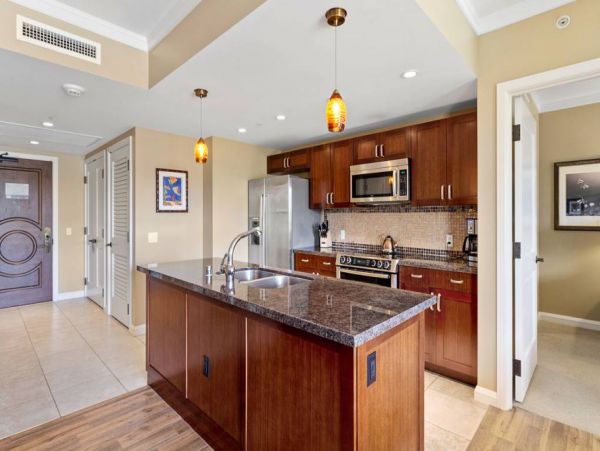 Luxury Kaanapali Beach Vacation Rental Sleeps 12 Guests
