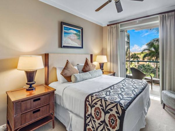 Luxury Kaanapali Beach Vacation Rental Sleeps 12 Guests