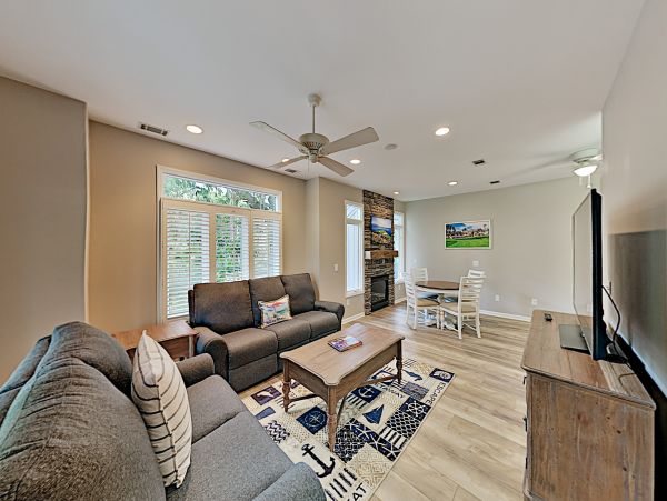 Hilton Head Home 1009385