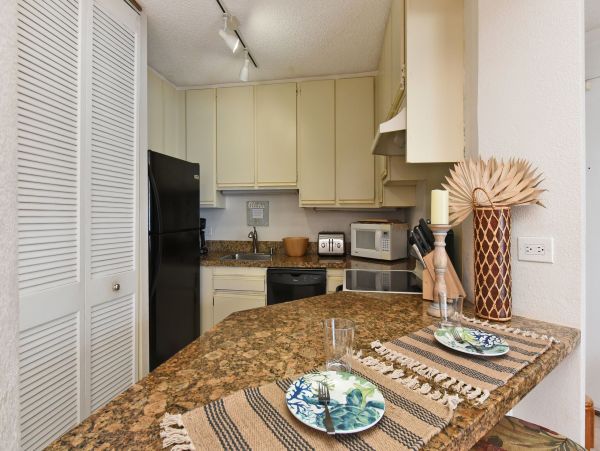 Oceanfront Kaanapali Luxury Vacation Condo Ocean Views