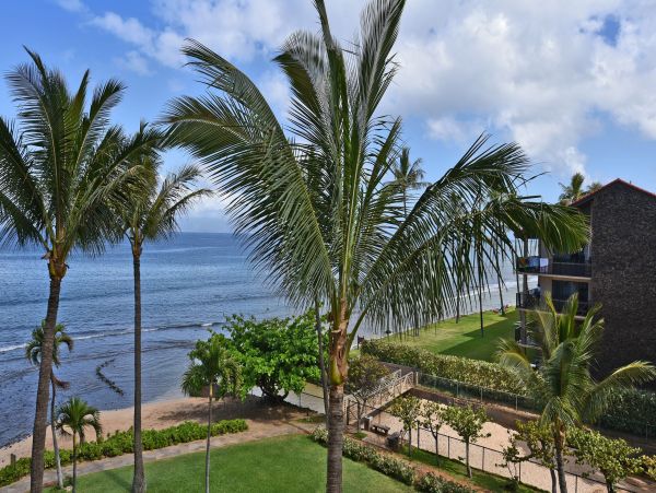 Oceanfront Kaanapali Luxury Vacation Condo Ocean Views