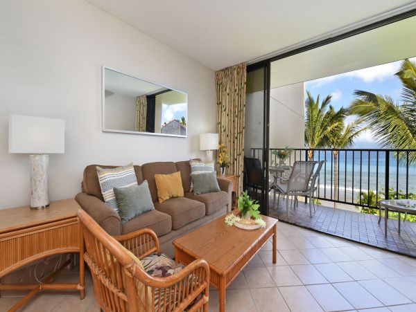 Oceanfront Kaanapali Luxury Vacation Condo Ocean Views