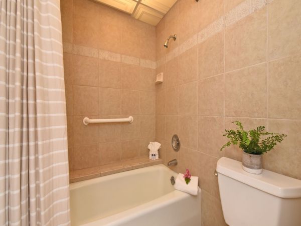 Oceanfront Kaanapali Luxury Vacation Condo Ocean Views