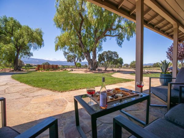Gorgeous 4 Bedroom Santa Ynez Vacation Rental Game Room