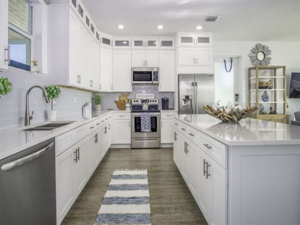 Marathon Oceanfront home with 45 Foot Dockage and pool