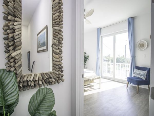 Marathon Oceanfront home with 45 Foot Dockage and pool