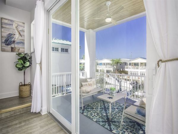 Marathon Oceanfront home with 45 Foot Dockage and pool