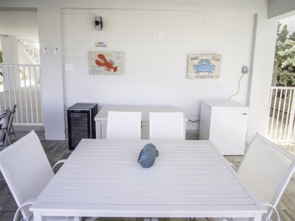 Marathon Oceanfront home with 45 Foot Dockage and pool